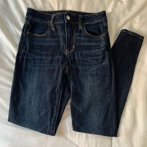 American Eagle Hi-Rise Dark Wash Blue Jeans / Jeggings size 2